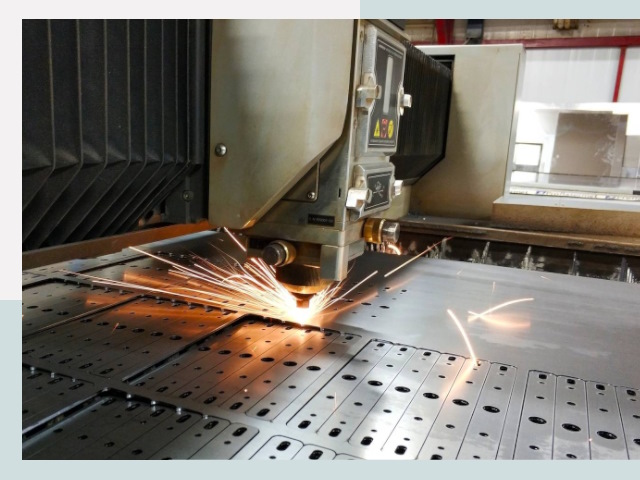 Лазерная резка металла в Заинске от 610 руб.